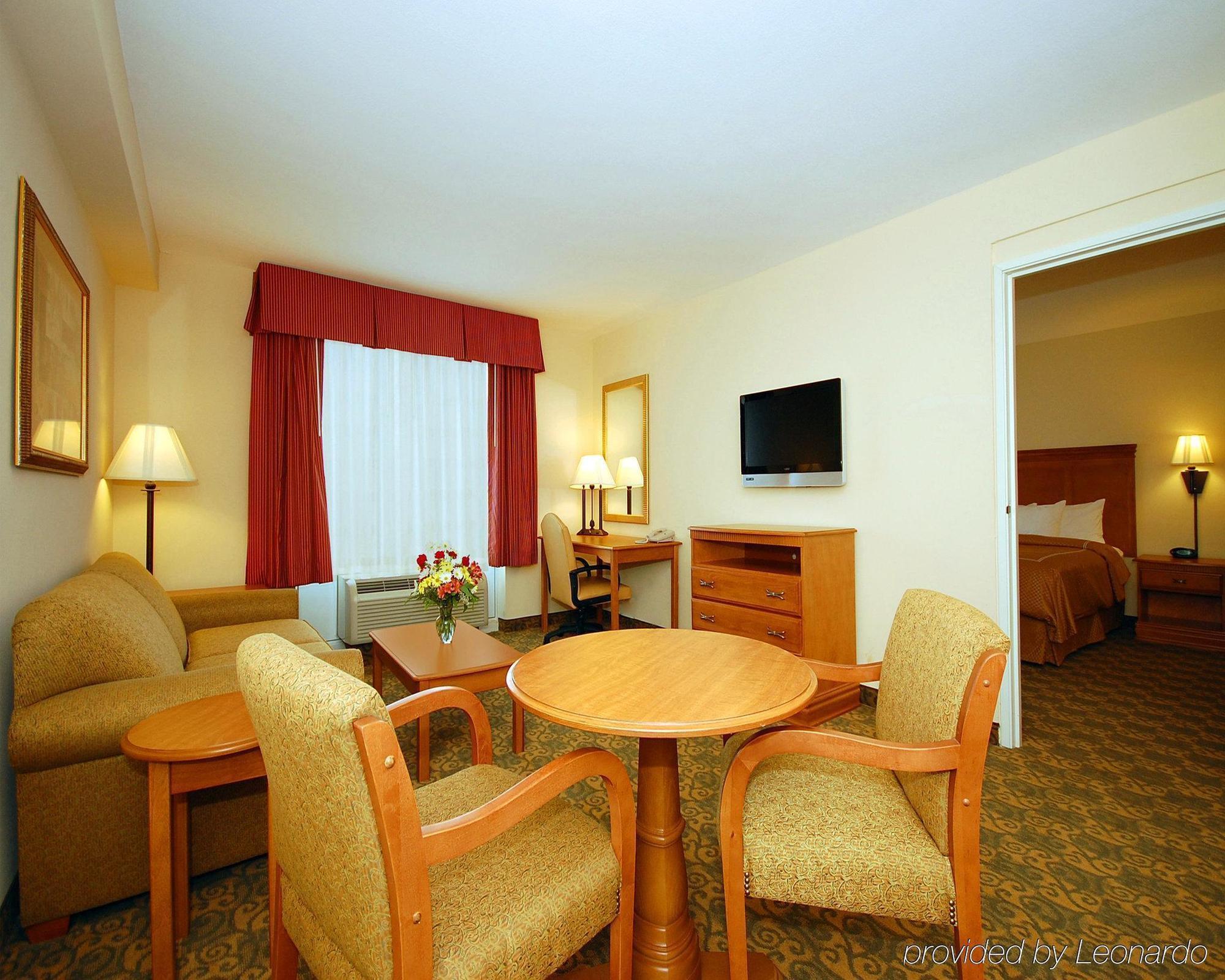 Comfort Suites Valdosta Habitación foto